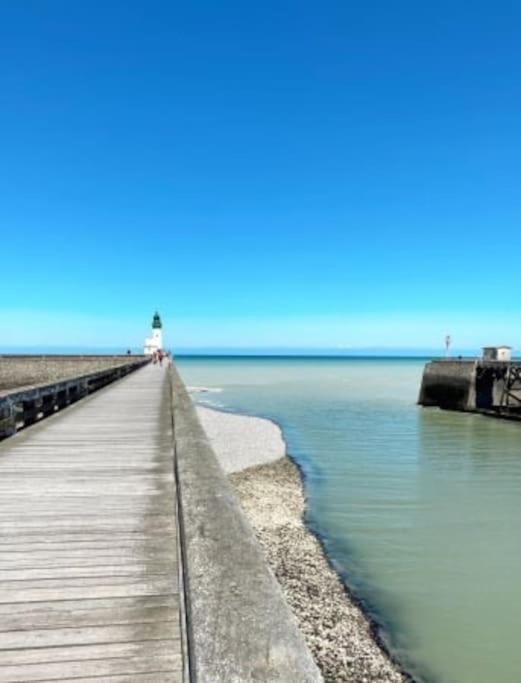 Logement A Deux Pas De La Plage Et Des Commerces Le Tréport Exterior photo